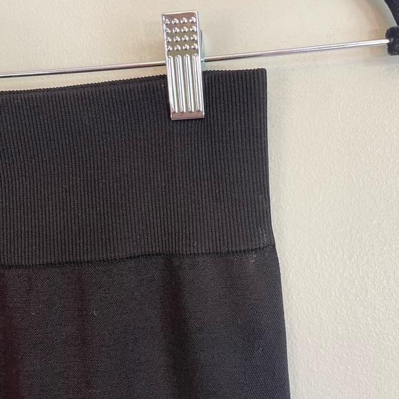 PINK Victoria Secret Women Black Seamless Ribbed Pull-On Stretchy Leggings Small - Picture 5 of 9